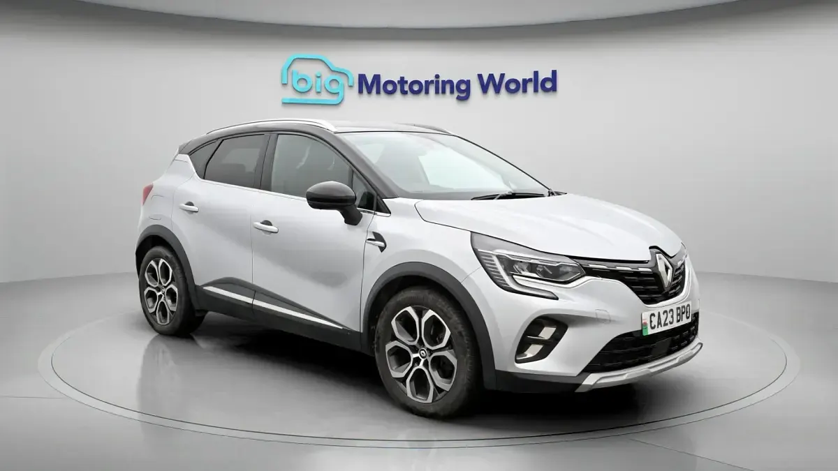 Usado Renault Captur Techno 143 HP (105 kW) 2023 SUV