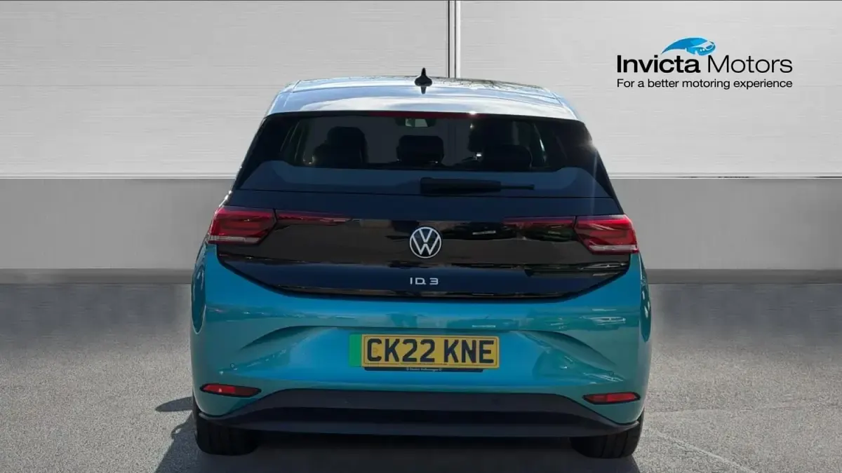 Begagnad VW ID.3 Pro Performance 150 kW (204 HK) 2022 Turkos Halvkombi