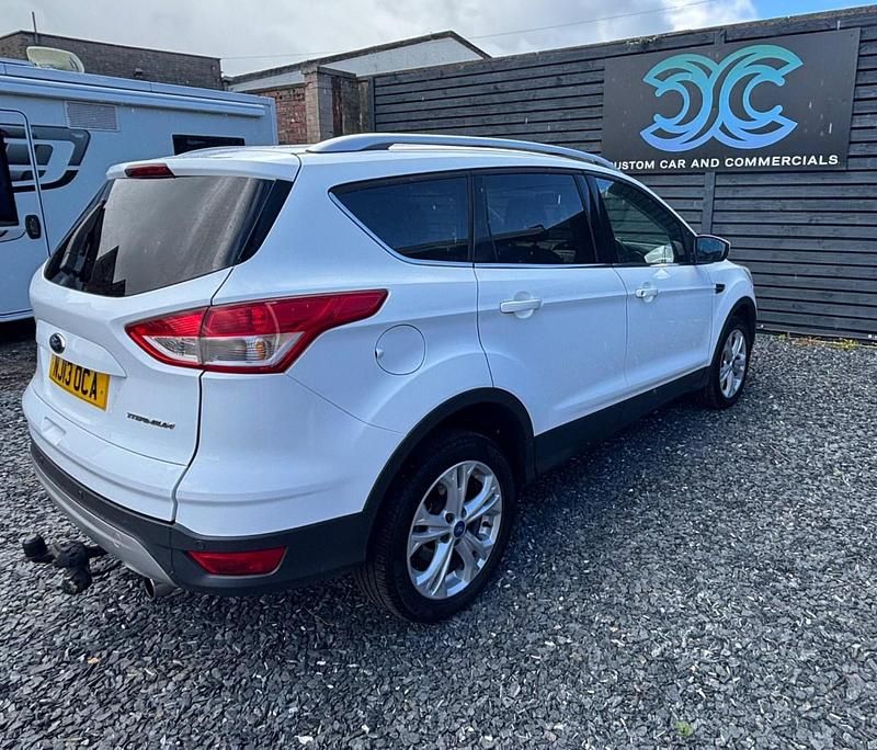 Used Ford Kuga Titanium 163 HP (119 kW) 2013 White SUV