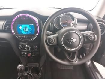 Used Mini Cooper Classic 136 HP (100 kW) 2019 Black Hatchback