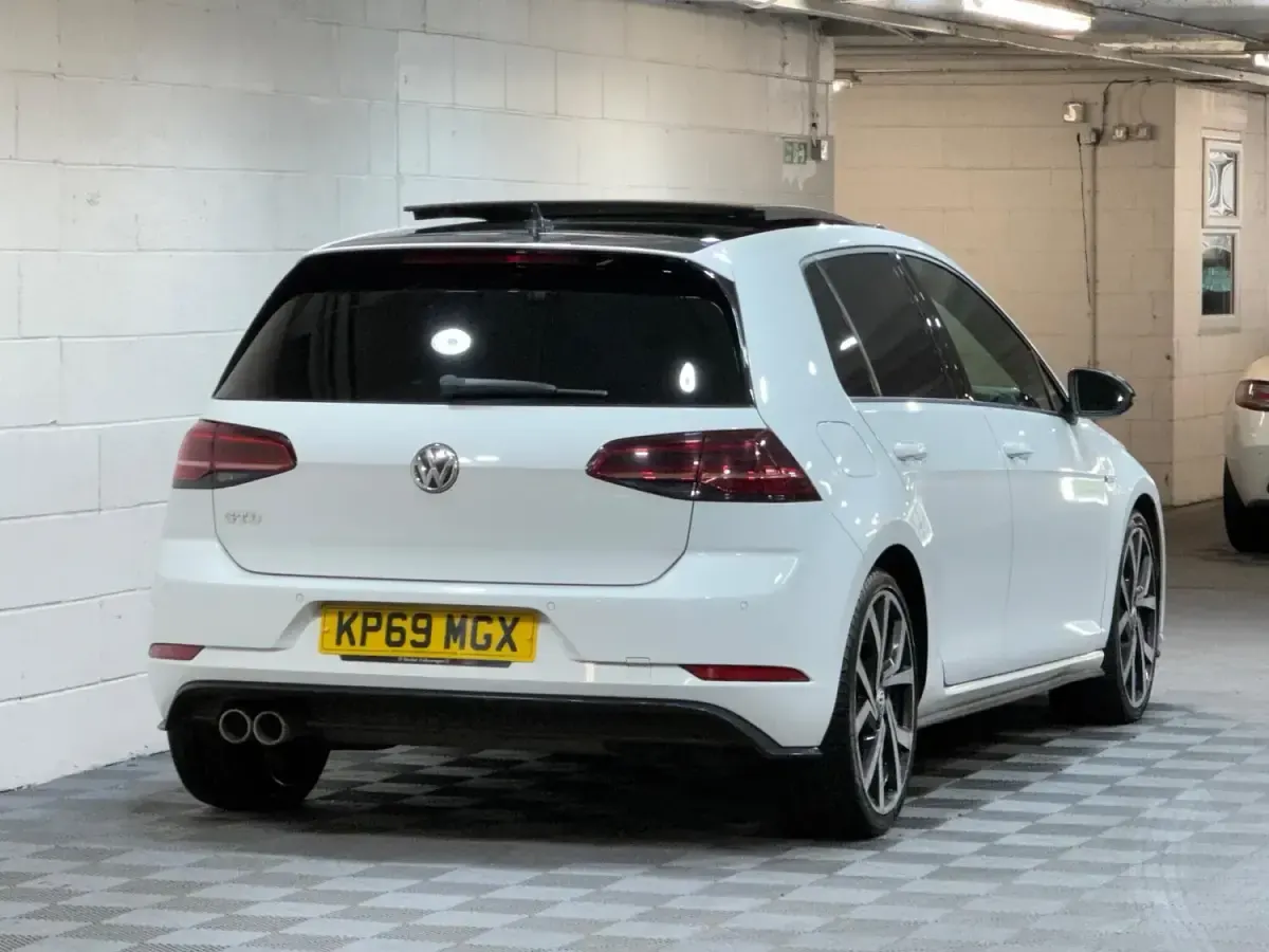 Used VW Golf VII GTD 2019 White Hatchback