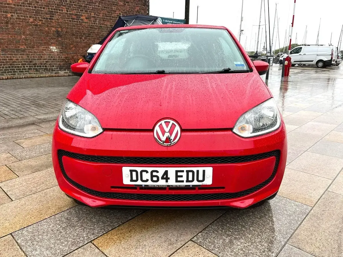 Used VW up! move up! 60 HP (44 kW) 2015 Red Hatchback