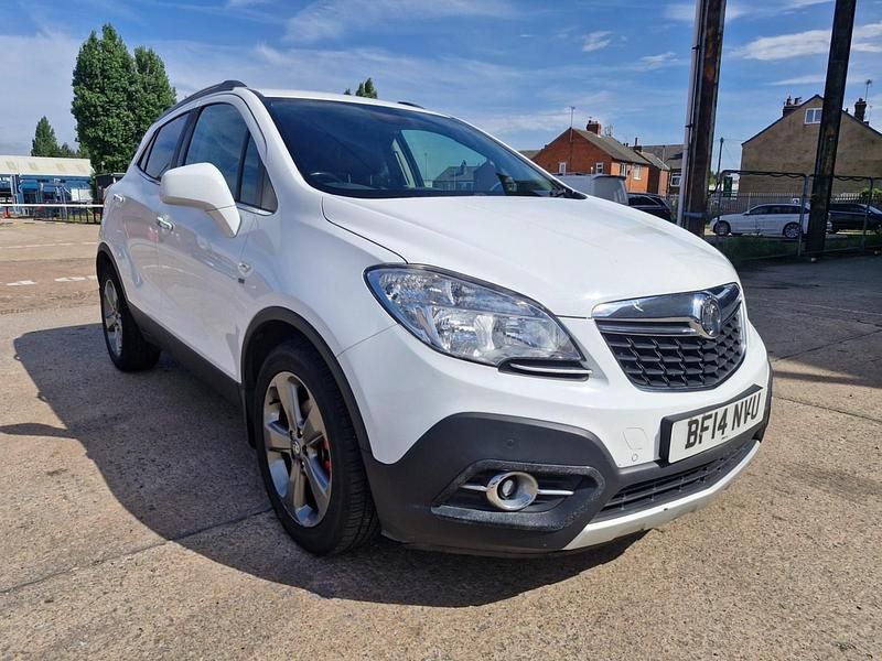 White Used 2014 Vauxhall Mokka SUV | £2,695 (Fair price) - Image 1/4