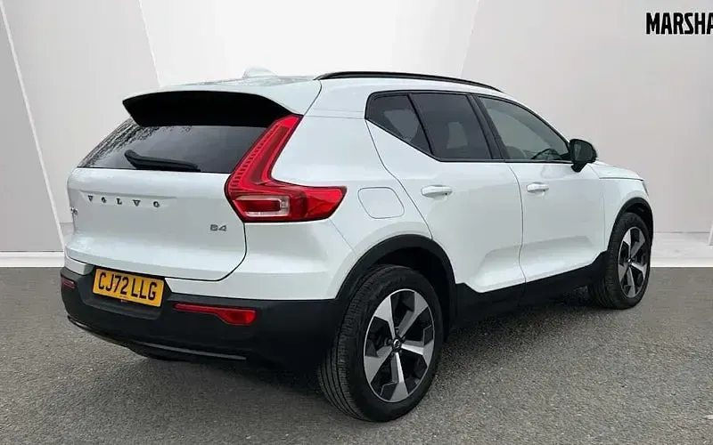 Used Volvo XC40 Ultimate 197 HP (144 kW) 2023 White SUV