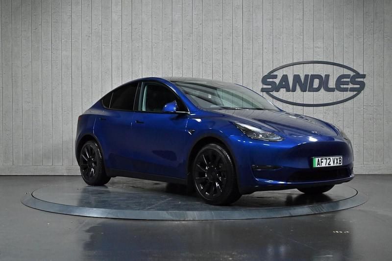 Blue Used 2022 Tesla Model Y Long Range AWD SUV | £22,999 (Fair price) - Image 1/4