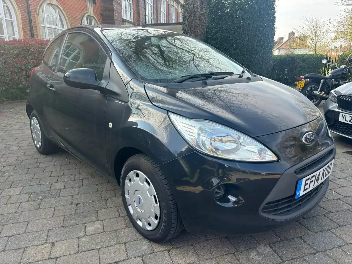 Used Ford Ka 69 HP (50 kW) 2014 Black Hatchback