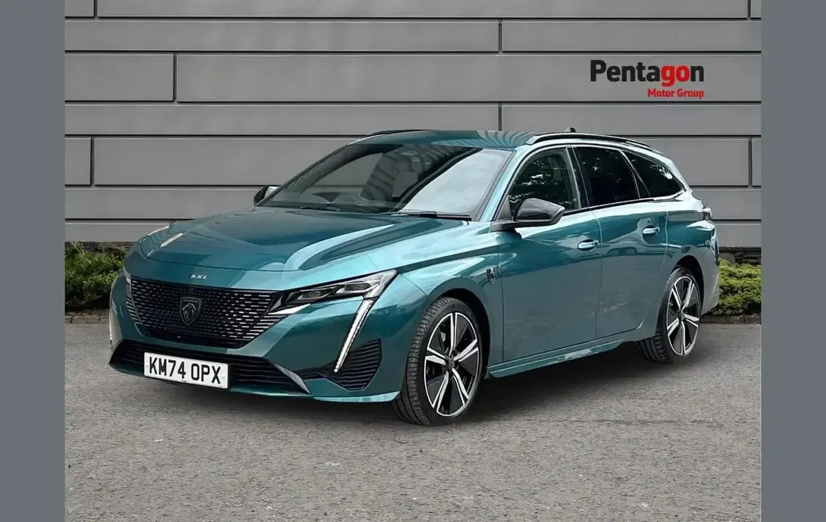 Used Peugeot 308 GTi 128 HP (94 kW) 2024 Blue Estate