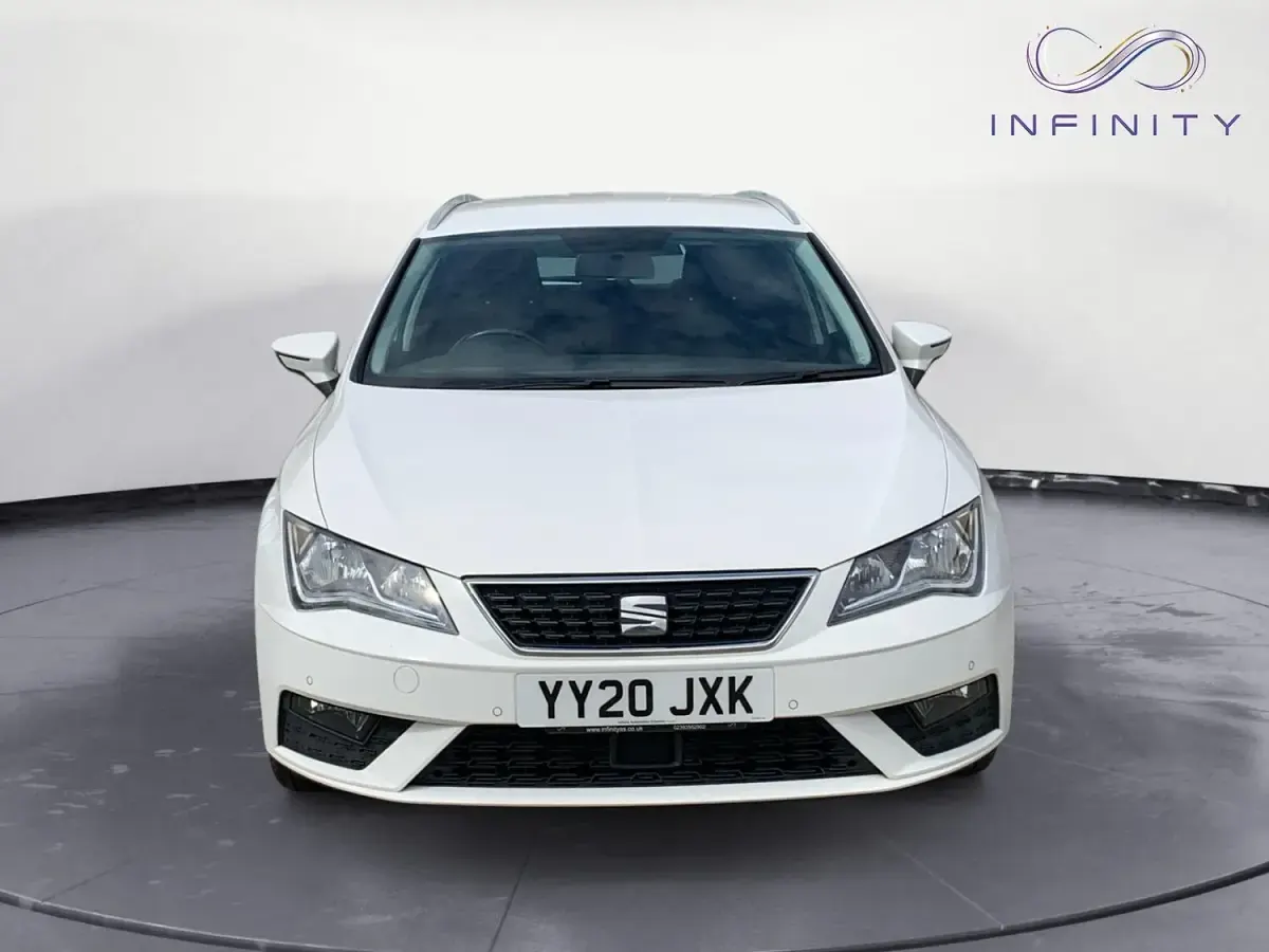 Used Seat Leon SE Dynamic 150 HP (110 kW) 2020 White Estate