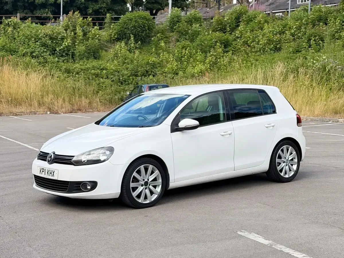 Used VW Golf VI GT 140 HP (102 kW) 2011 White Hatchback