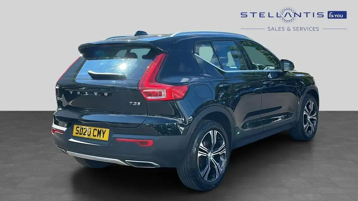 Used Volvo XC40 Inscription 161 HP (118 kW) 2020 Black SUV