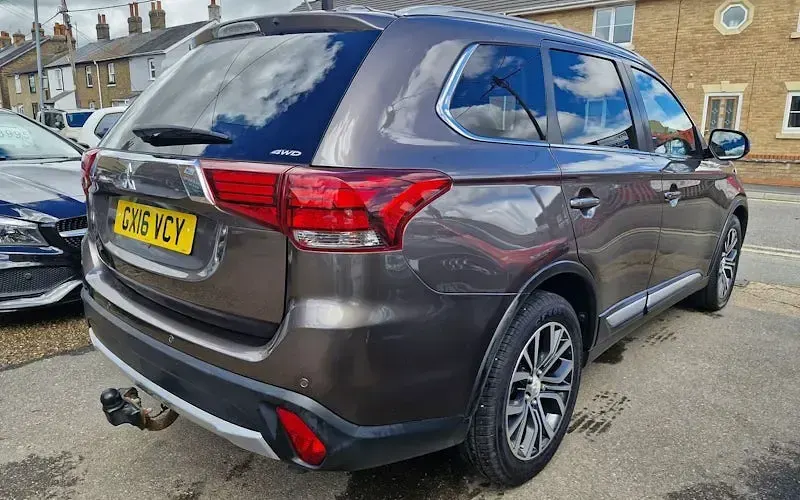 Used Mitsubishi Outlander 150 HP (110 kW) 2016 SUV