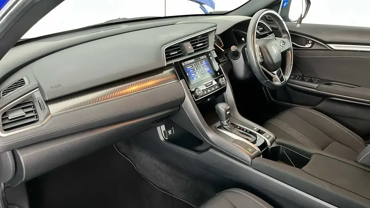 Used Honda Civic Sport 182 HP (133 kW) 2018 Midnight blue Hatchback