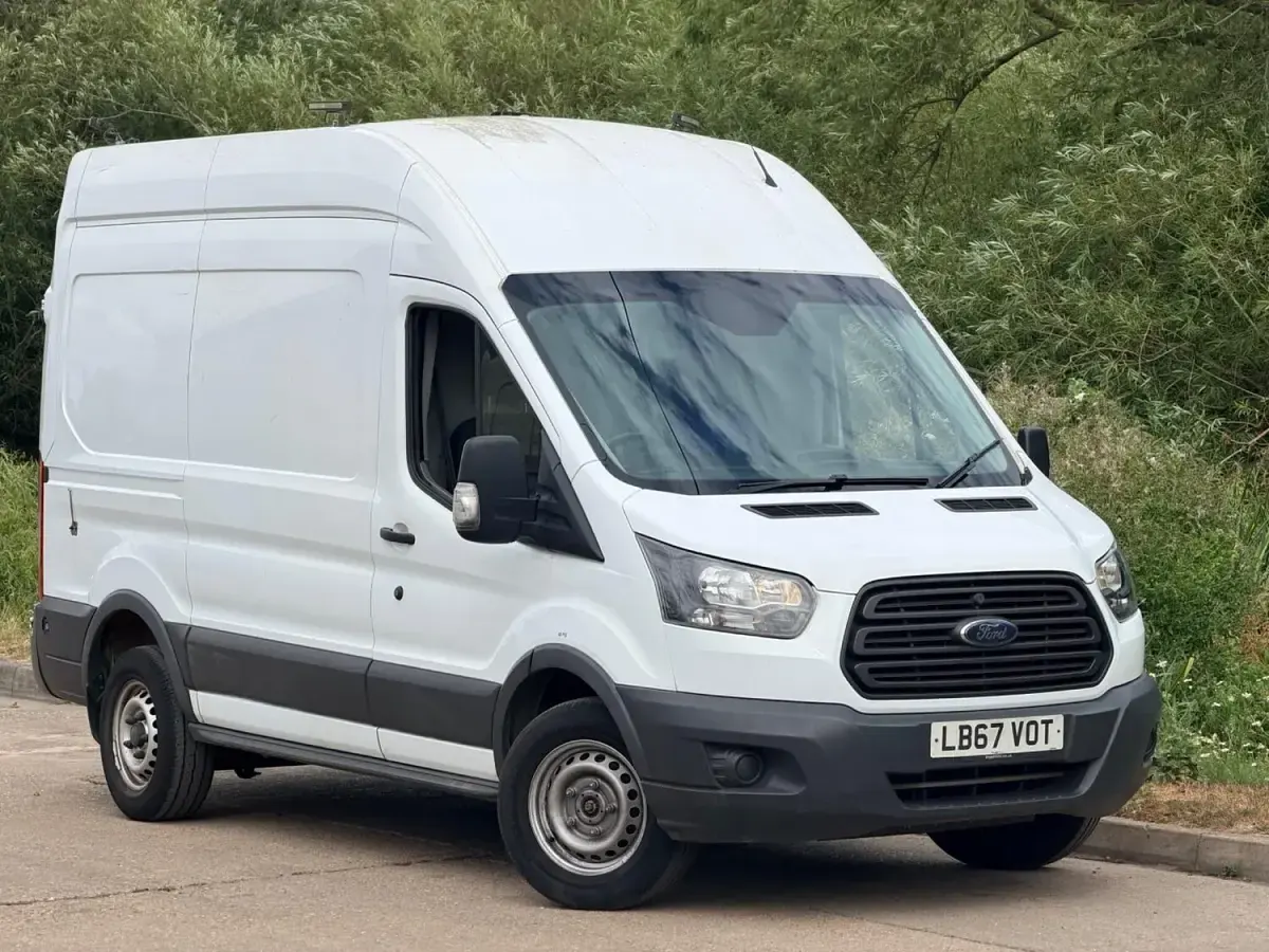 Used Ford Transit 130 HP (95 kW) 2018 White Van