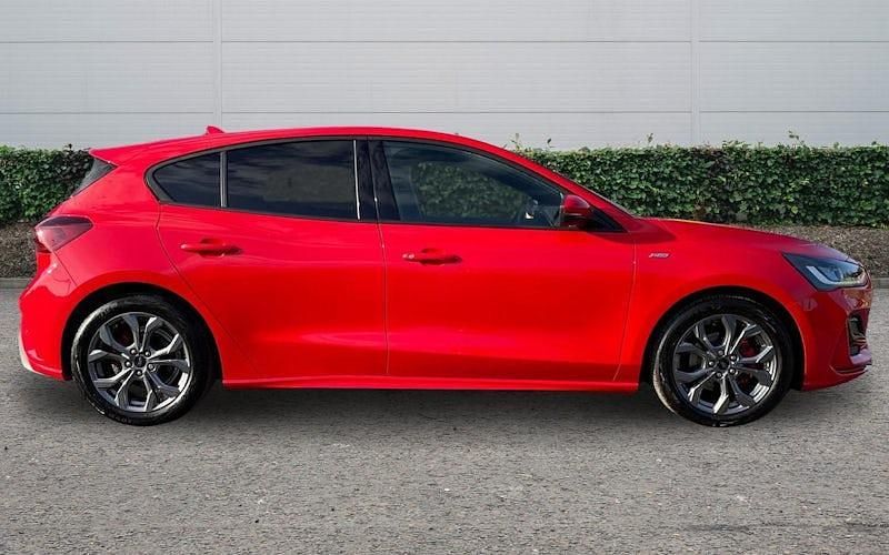 Used Ford Focus ST-Line 155 HP (114 kW) 2025 Hatchback