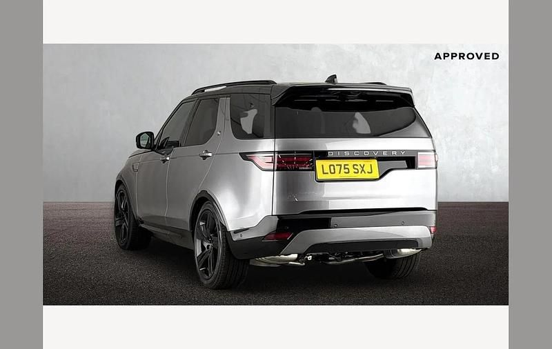 Used Land Rover Discovery 5 HSE Dynamic 350 HP (257 kW) 2026 Eiger grey SUV