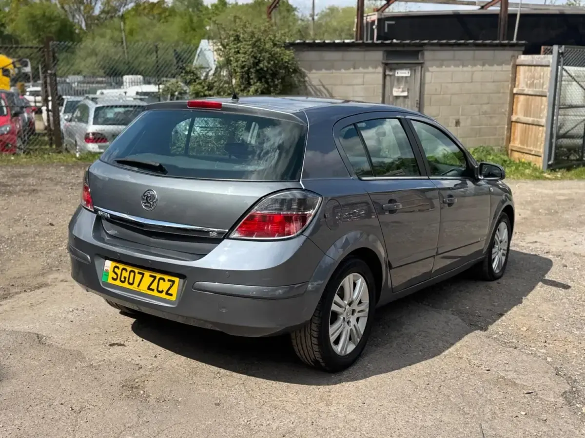 Second-hand Vauxhall Astra SRi 2007 Gri Hatchback