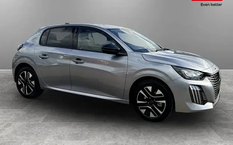 Second-hand Peugeot 208 Allure 102 CP (75 kW) 2025 Hatchback