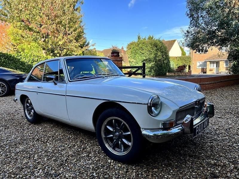 White Used 1974 MG B GT Coupe | £8,600 - Image 1/4