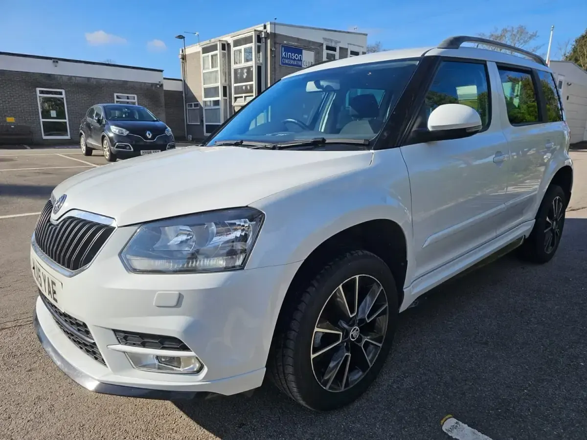 Używany Skoda Yeti 140 KM (102 kW) 2015 Biały SUV