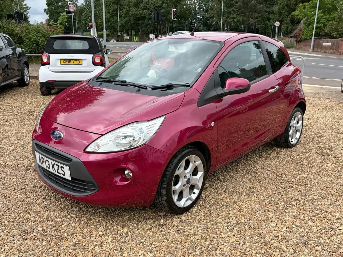 Used Ford Ka Titanium 69 HP (50 kW) 2013 Red Hatchback