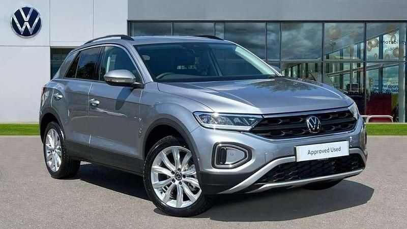 Silver New 2025 VW T-Roc Match SUV | £28,945 (Super price) - Image 1/4