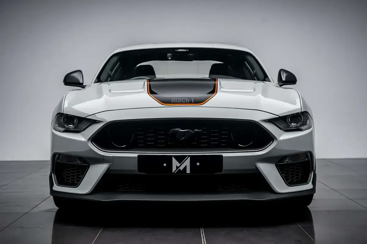 Begagnad Ford Mustang Mach 1 2021 Silver Sportkupé
