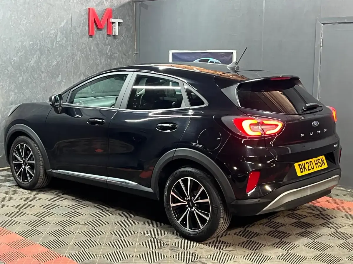 Gebraucht Ford Puma Titanium 125 PS (91 kW) 2020 Schwarz SUV