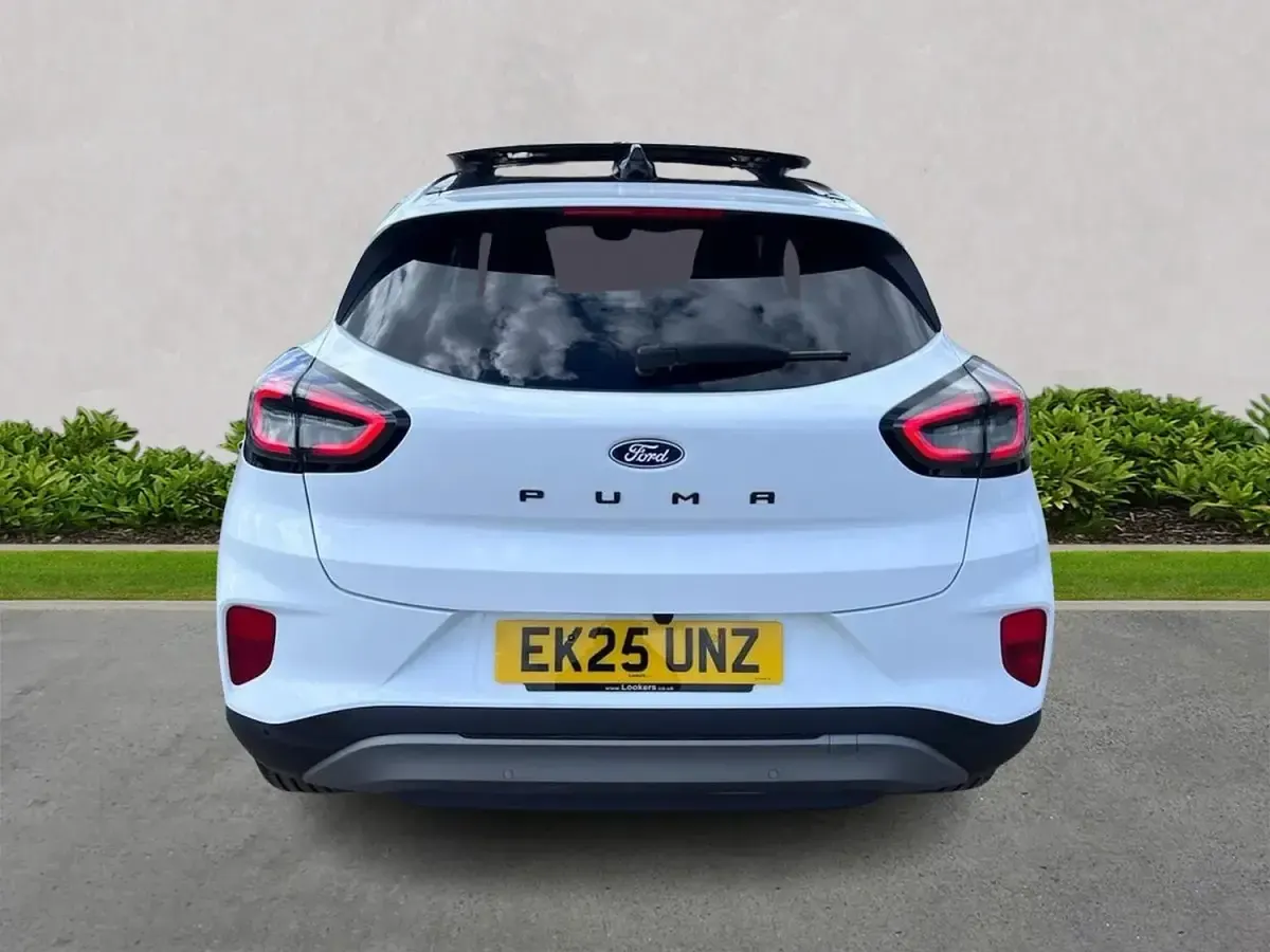 Ny Ford Puma Titanium 125 HK (91 kW) 2025 Vit SUV