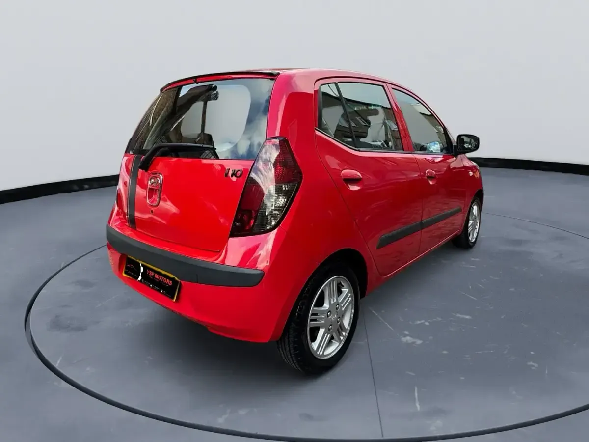 Used Hyundai i10 Comfort 2010 Red Hatchback