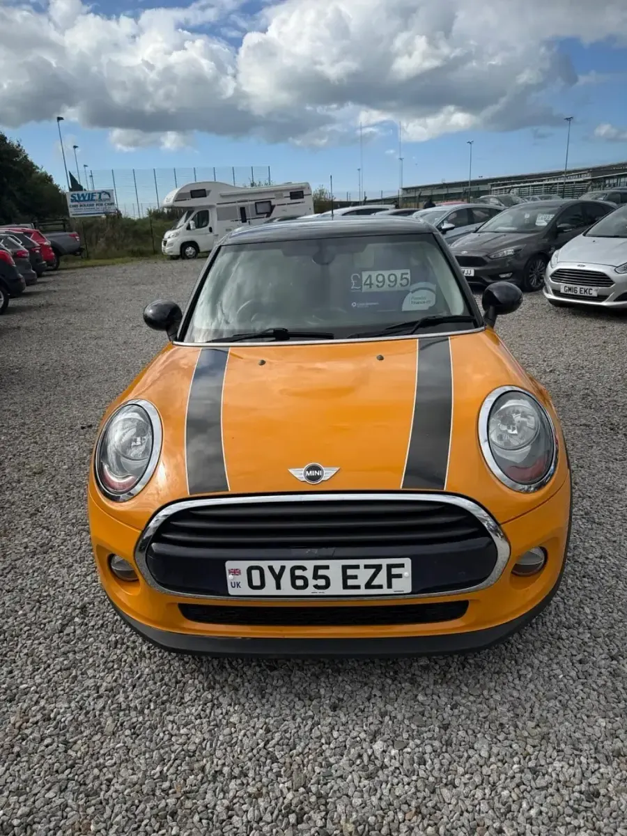 Used Mini Cooper D Hatch 2015 Orange Hatchback