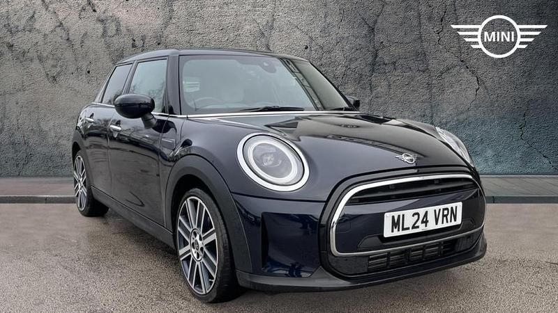 Used Mini Cooper Exclusive 134 HP (98 kW) 2024 Black Hatchback