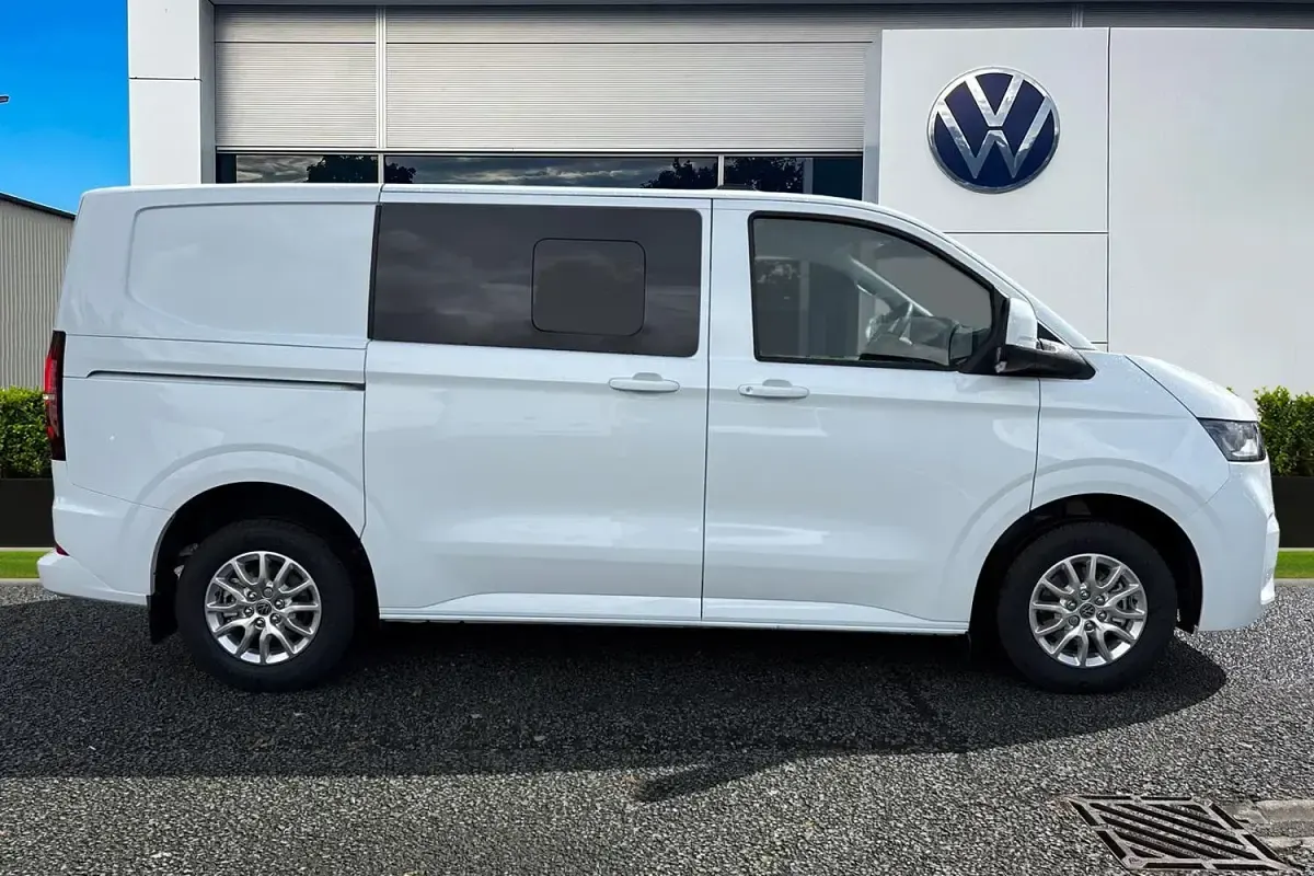 Nouă VW Transporter Pro 2026 Alb Van