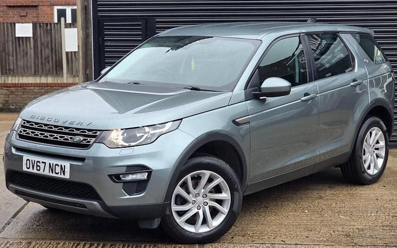 Used 2019 Land Rover Discovery Sport SE SUV | £11,330 (Super price) - Image 1/4