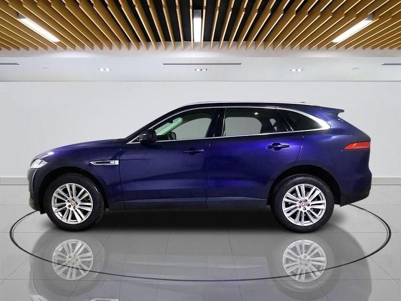 Used Jaguar F-Pace Portfolio 180 HP (132 kW) 2018 Blue SUV