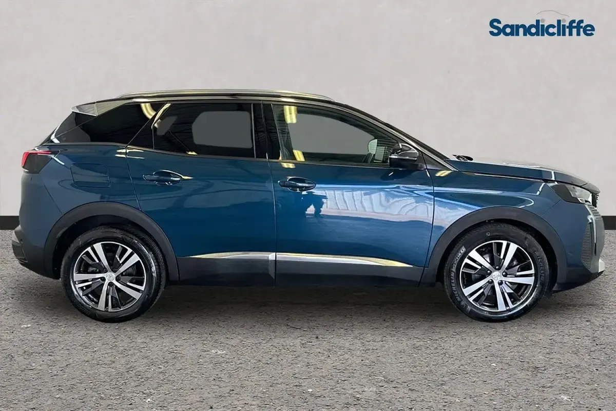 Used Peugeot 3008 Allure+ 131 HP (96 kW) 2023 Blue SUV