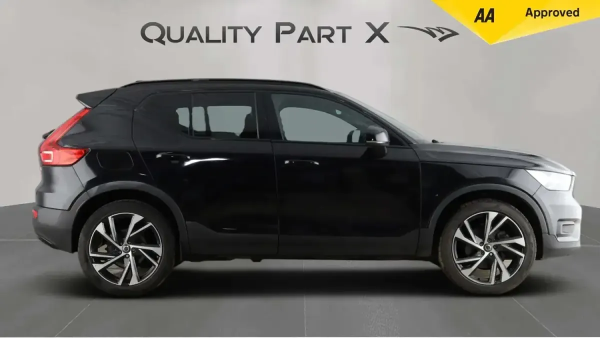 Used Volvo XC40 R-Design Pro 197 HP (144 kW) 2020 Black SUV