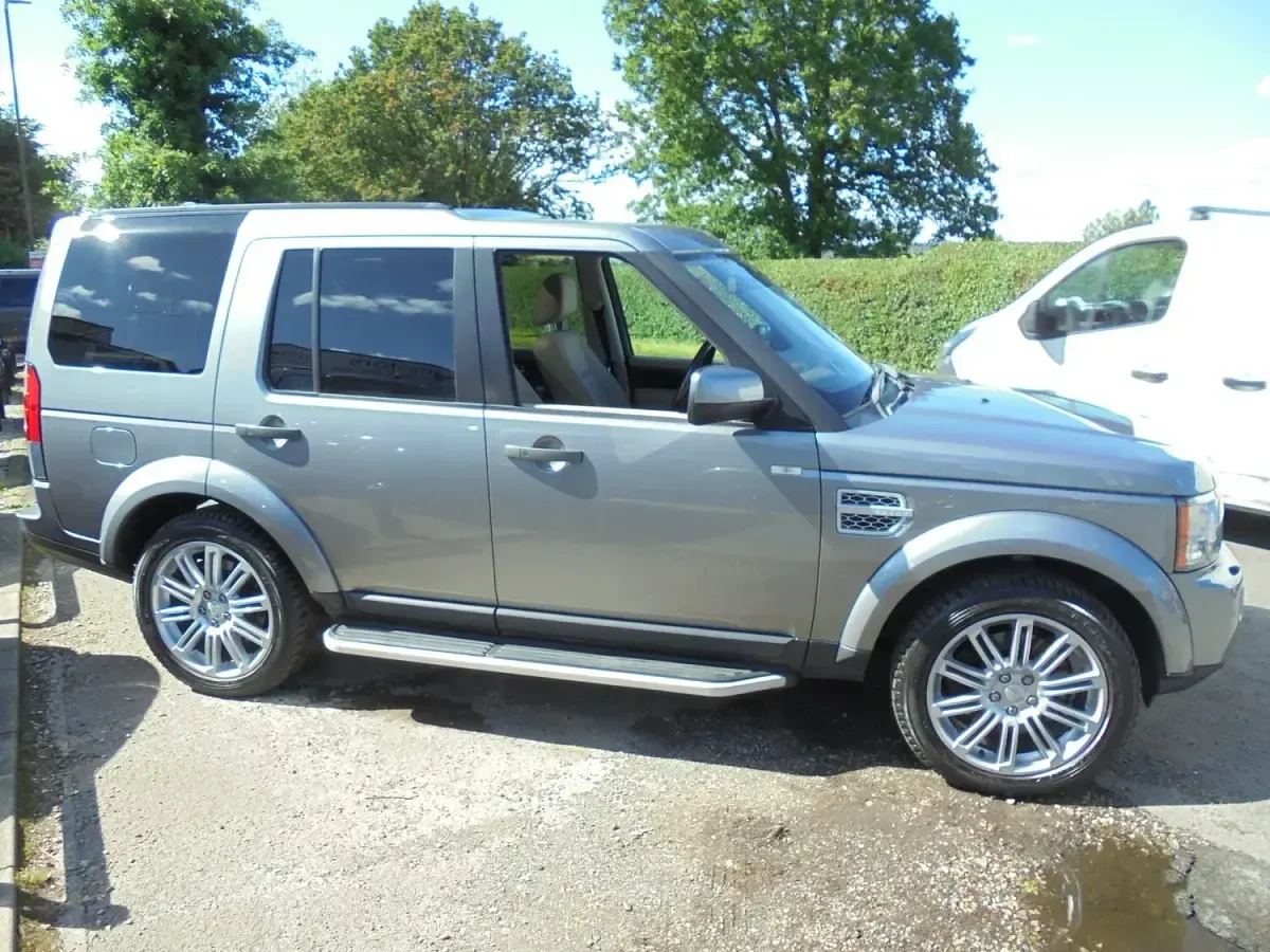 Used Land Rover Discovery HSE 255 HP (187 kW) 2012 Grey SUV