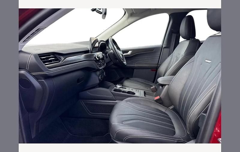 Used Ford Kuga Vignale 190 HP (139 kW) 2024 Red SUV