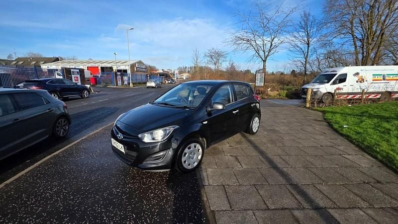 Black Used 2013 Hyundai i20 Classic Hatchback | £1,650 (Super price) - Image 1/4