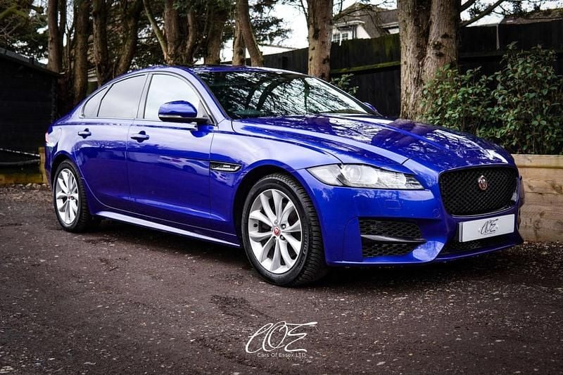 Used Jaguar XF R-Sport 180 HP (132 kW) 2017 Blue Sedan