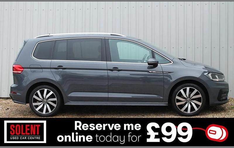 Used VW Touran R-line 147 HP (108 kW) 2021 Grey MPV