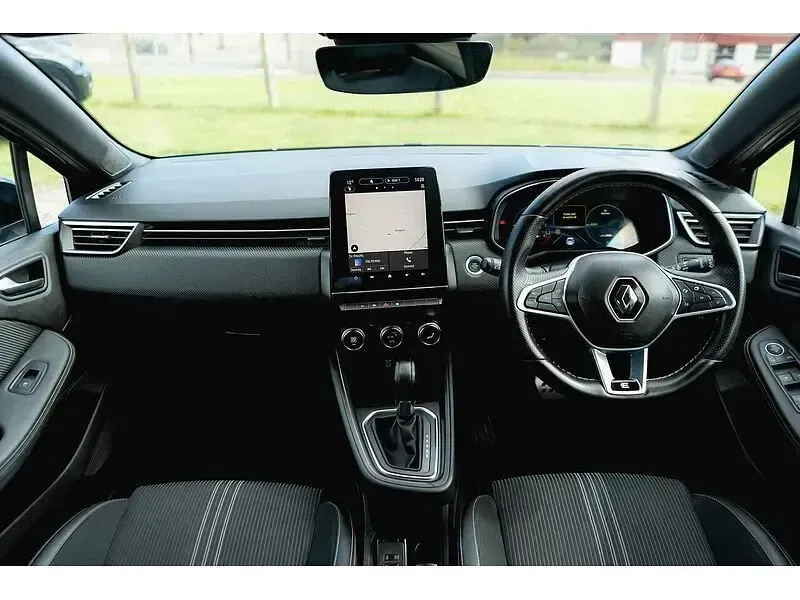 Usado Renault Clio V Engineered 2023 Cinzento Citadino