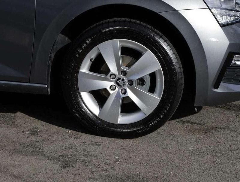 Used Skoda Scala SE 94 HP (69 kW) 2024 Graphite grey metallic Hatchback