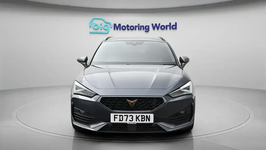 Used Cupra Leon VZ3 245 HP (180 kW) 2024 Grey Estate