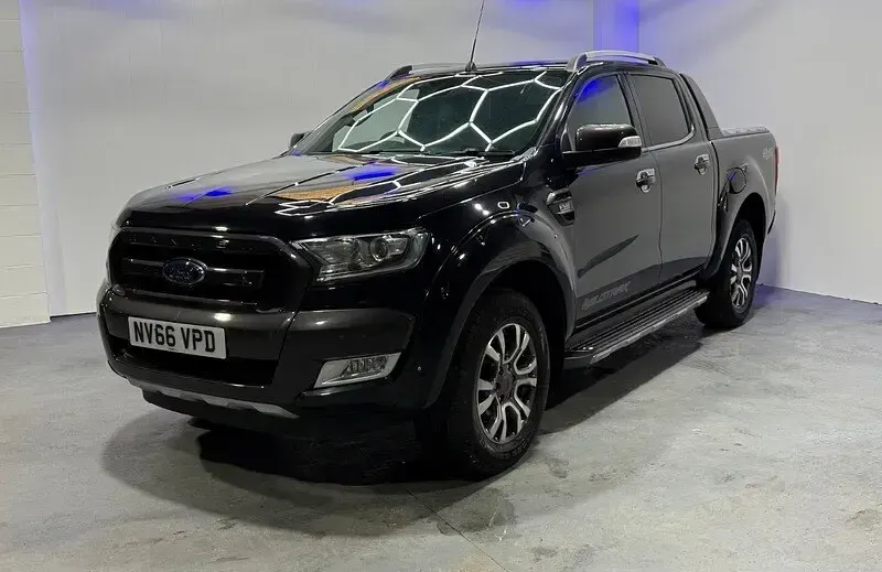Used Ford Ranger Wildtrack 200 HP (147 kW) 2017 Black Pickup