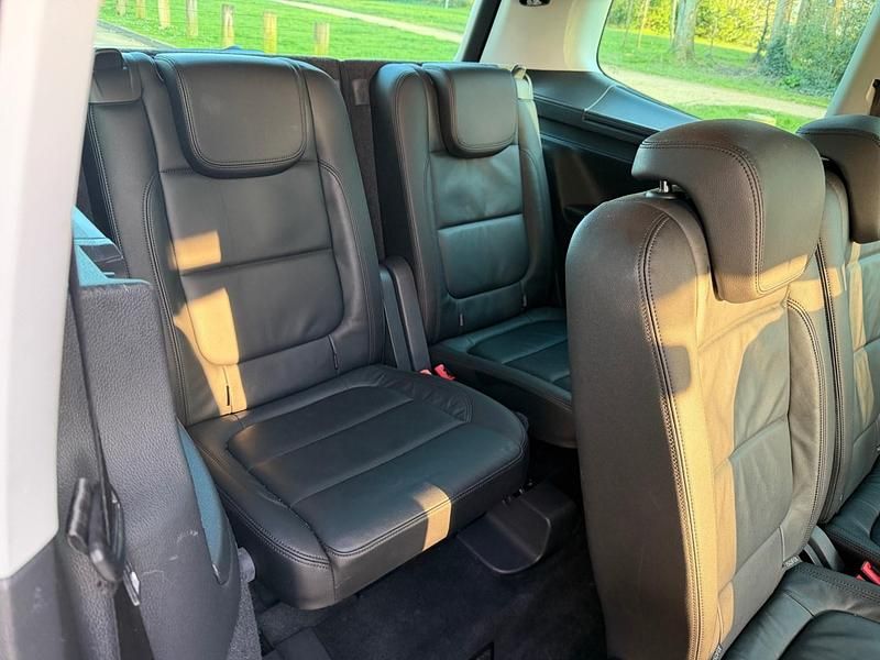 Used Seat Alhambra XCELLENCE 177 HP (130 kW) 2017 White MPV