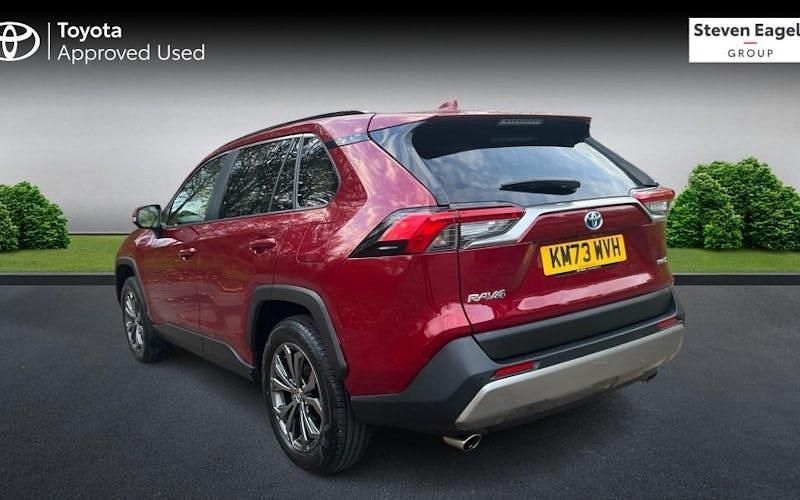 Used Toyota RAV4 Design 218 HP (160 kW) 2025 Estate