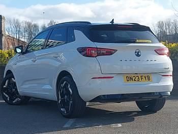 Second-hand Vauxhall Grandland X GSe 2023 Alb SUV
