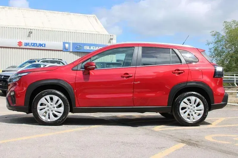 Używany Suzuki SX4 S-Cross 2024 Czerwony SUV