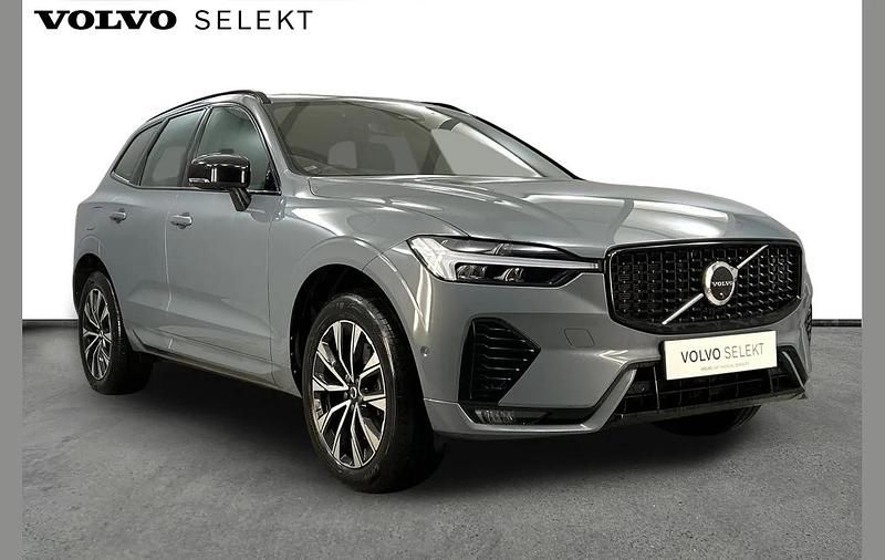 Used Volvo XC60 Plus 194 HP (142 kW) 2023 Grey SUV